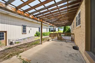 3700 49th St, Pulaski Township, PA 15066 - Photo 10