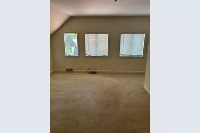 38 Hillcrest Ln, Uniontown, PA 15401 - Photo 12