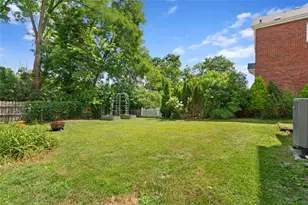 617 Lamarido St, Pittsburgh, PA 15226 - Photo 20