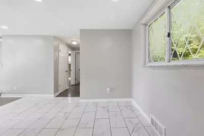 3856 Hilpert St, Pittsburgh, PA 15227 - Photo 8