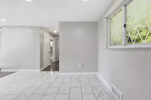 3856 Hilpert St, Pittsburgh, PA 15227 - Photo 8