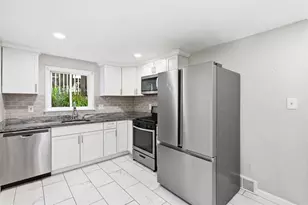 3856 Hilpert St, Pittsburgh, PA 15227 - Photo 6