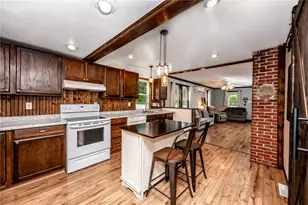 6806 Rte 240 Hwy, Green/Commdre/Prchse, PA 15724 - Photo 8