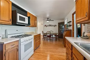 642 Wallace Run Rd, Big Beaver, PA 15010 - Photo 14