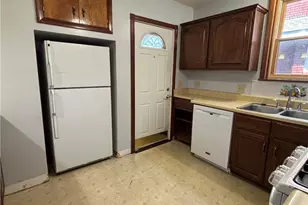 3005 4th Ave, Beaver Falls, PA 15010 - Photo 2