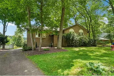 129 Green Forest Dr, Economy, PA 15005 - Photo 2