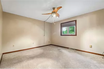 129 Green Forest Dr, Economy, PA 15005 - Photo 14