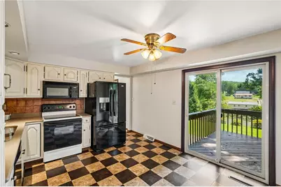 129 Green Forest Dr, Economy, PA 15005 - Photo 12