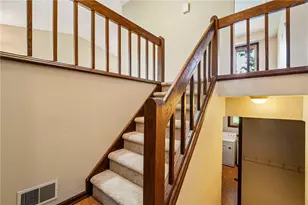 129 Green Forest Dr, Economy, PA 15005 - Photo 4