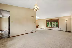 129 Green Forest Dr, Economy, PA 15005 - Photo 10