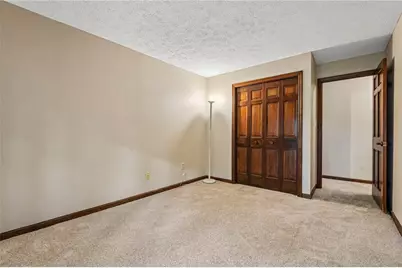 129 Green Forest Dr, Economy, PA 15005 - Photo 18