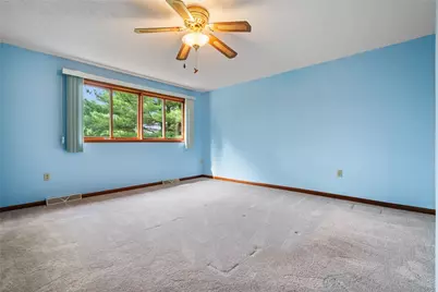 1002 Forest Edge Ct, Pittsburgh, PA 15090 - Photo 32