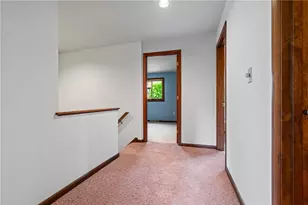1002 Forest Edge Ct, Pittsburgh, PA 15090 - Photo 32