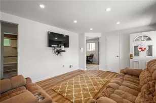 5314 Becky Dr, Pittsburgh, PA 15236 - Photo 6