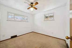 7867 Mark Dr, Pittsburgh, PA 15147 - Photo 18