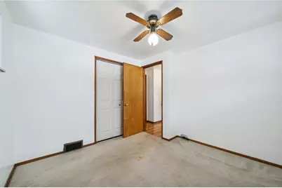 7867 Mark Dr, Pittsburgh, PA 15147 - Photo 16