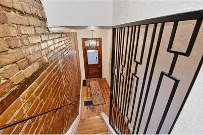 1113 Linden Pl, Pittsburgh, PA 15212 - Photo 4