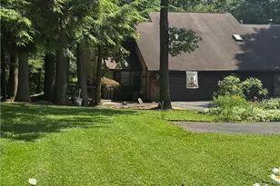 122 May Dr, Jefferson Township, PA 16056 - Photo 2