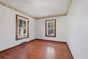 118 E Fairmont Ave, New Castle, PA 16105 - Photo 4