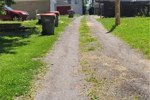 1425 3rd Ave, Beaver Falls, PA 15010 - Photo 6