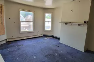 1425 3rd Ave, Beaver Falls, PA 15010 - Photo 2