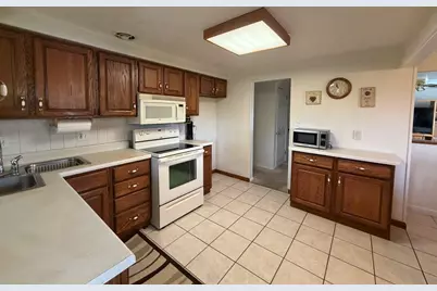 121 W Patty Lane, Monroeville, PA 15146 - Photo 10
