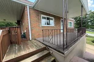 121 W Patty Ln, Monroeville, PA 15146 - Photo 2