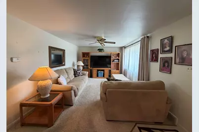 121 W Patty Lane, Monroeville, PA 15146 - Photo 6