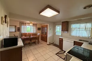 121 W Patty Ln, Monroeville, PA 15146 - Photo 10