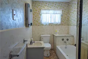 214 Jennings Ave, Scottdale, PA 15683 - Photo 18