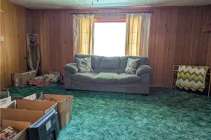214 Jennings Ave, Scottdale, PA 15683 - Photo 10