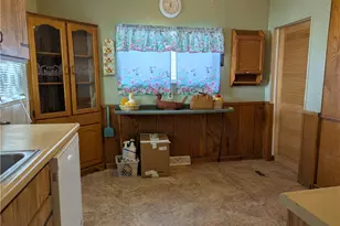 214 Jennings Ave, Scottdale, PA 15683 - Photo 6