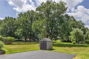 610 Patterson Rd, Bethel Park, PA 15102 - Photo 30