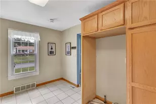 610 Patterson Rd, Bethel Park, PA 15102 - Photo 8