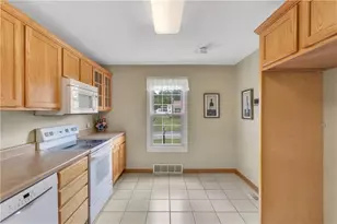 610 Patterson Rd, Bethel Park, PA 15102 - Photo 14