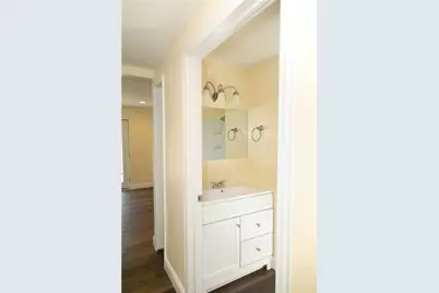 387 W Wylie Ave, Canton Township, PA 15301 - Photo 8