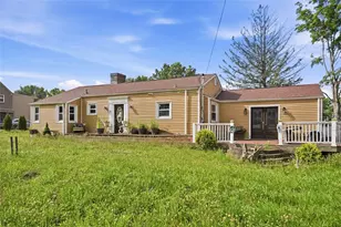 130 Pleasant Ave, Peters Township, PA 15317 - Photo 2