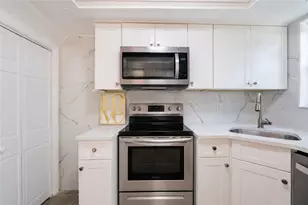 148 Marlow Dr, Pittsburgh, PA 15235 - Photo 8