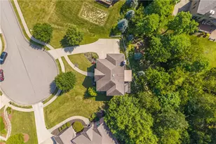 8002 Pressley Ct, Pittsburgh, PA 15237 - Photo 2