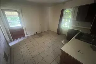 107 E Home St, New Castle, PA 16101 - Photo 6