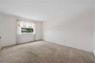 1025 Edward St, North Versailles, PA 15137 - Photo 4