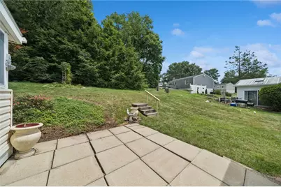 1025 Edward St, North Versailles, PA 15137 - Photo 26