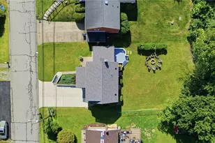 2520 Mohawk Dr, White Oak, PA 15131 - Photo 32