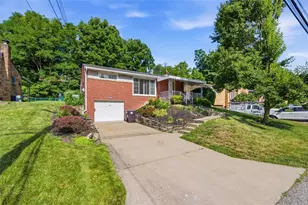 5256 Colewood Dr, Pittsburgh, PA 15236 - Photo 2