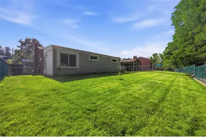 5256 Colewood Dr, Pittsburgh, PA 15236 - Photo 24