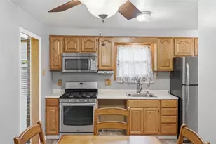 5256 Colewood Dr, Pittsburgh, PA 15236 - Photo 6