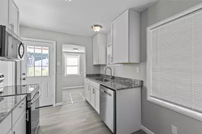 3065 Latonia Avenue, Pittsburgh, PA 15216 - Photo 10