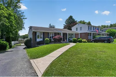 34 Mohawk Dr, Hempfield Township, PA 15601 - Photo 2