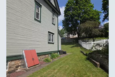 534 E Pearl St, Butler, PA 16001 - Photo 28