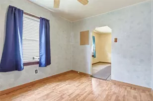 613 Aylesworth Ave, Bridgeville, PA 15017 - Photo 14